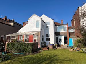 Photo 7- click for photo gallery